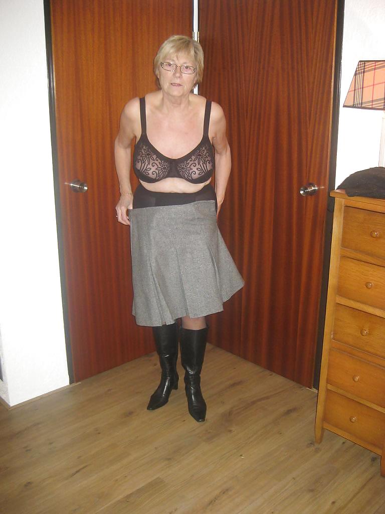 Es bleibt ja in der familie #24378272