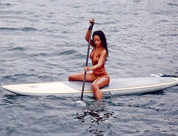 Rihanna: G-String Sexy ASS in Brazil (OMFG!!) - Ameman #24733954