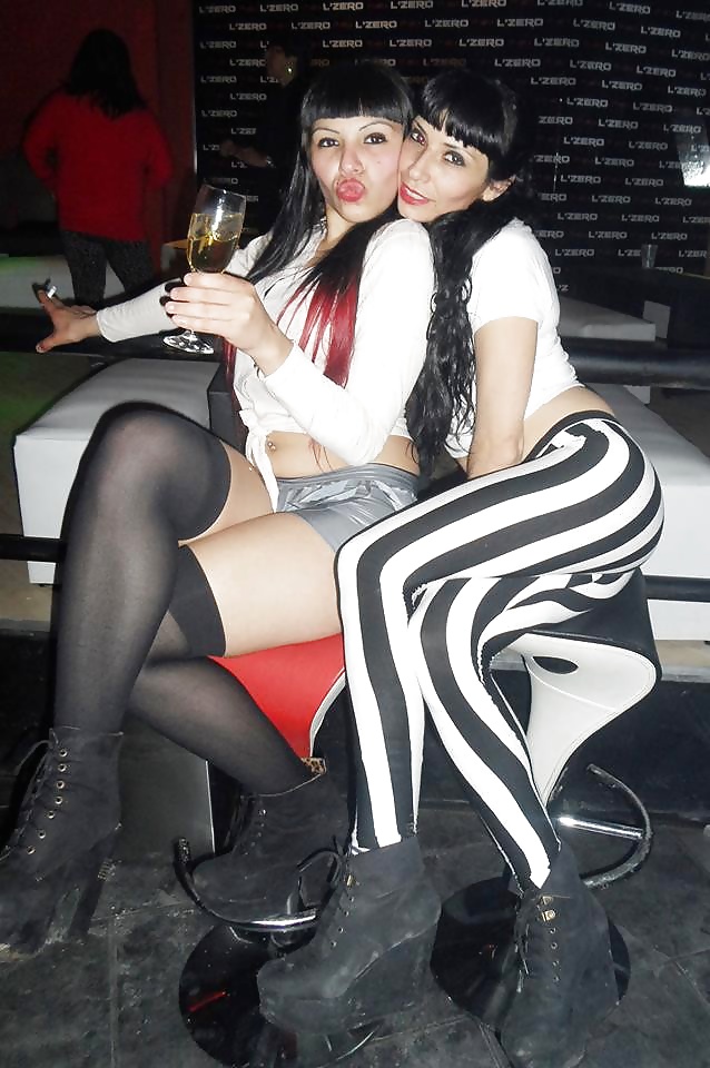 Facha puta con las legging
 #41012441