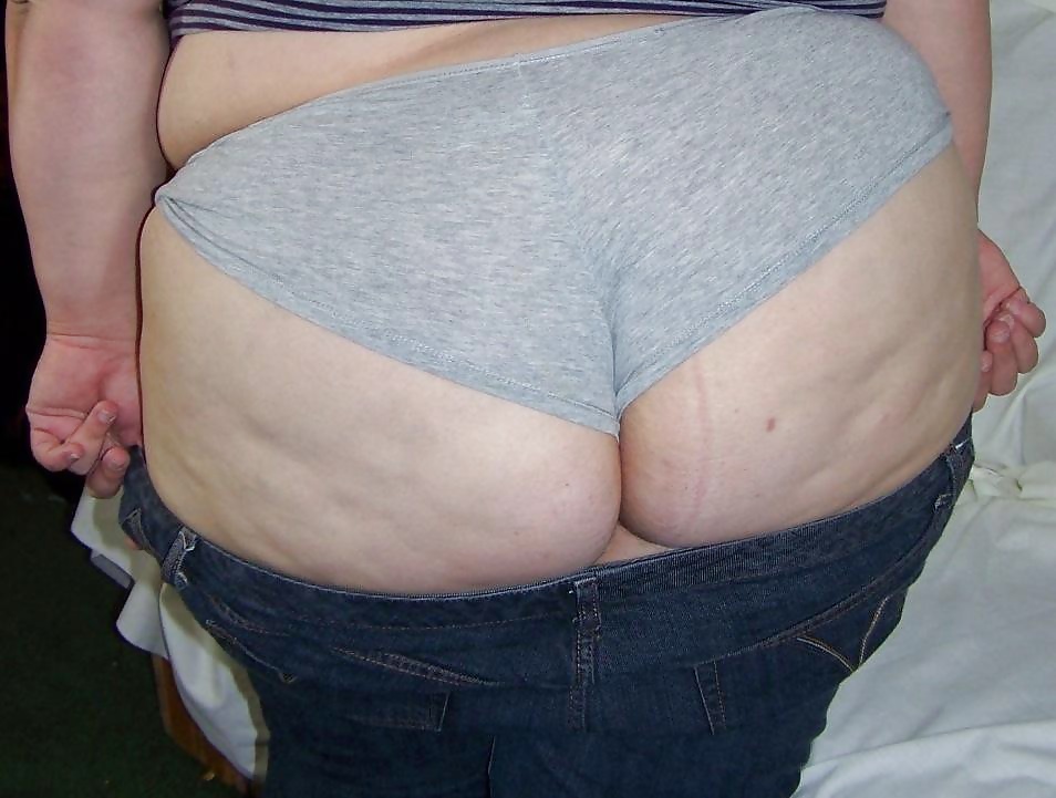 Culo en bragas
 #39916317