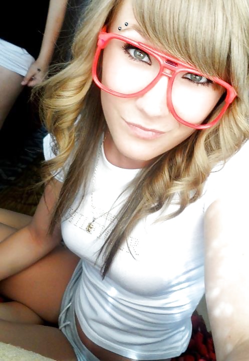 Polieren Teenager In Gläsern #38715022