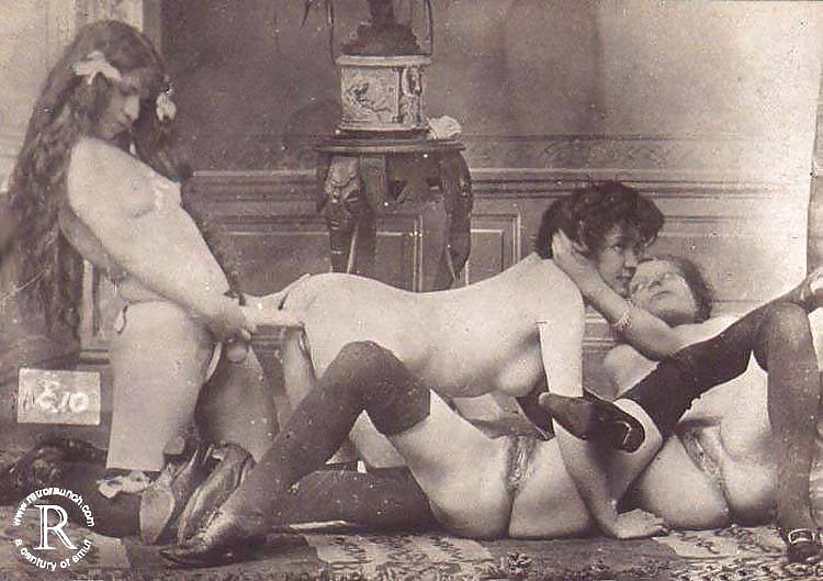 Vintage Erotic - Lesbians #23285547