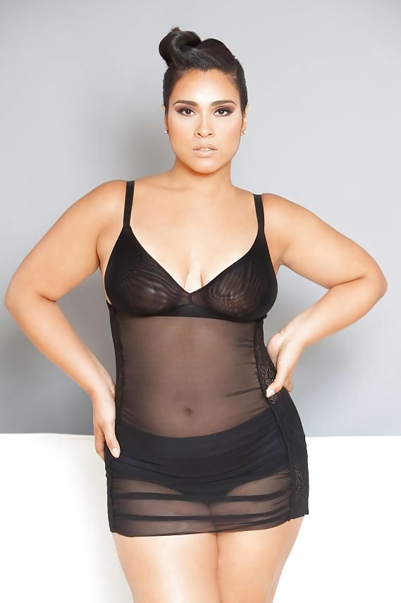 Ainsi Que Le Modèle De Taille Déesse: Monet Natalie #26533752