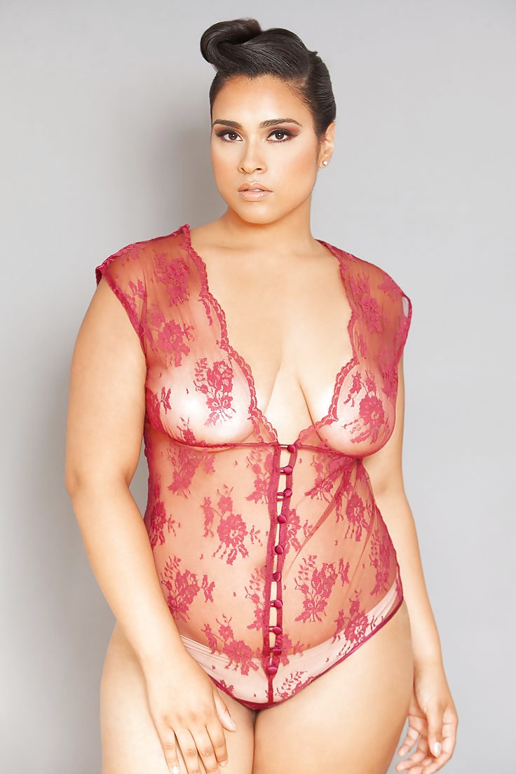 Ainsi Que Le Modèle De Taille Déesse: Monet Natalie #26533791