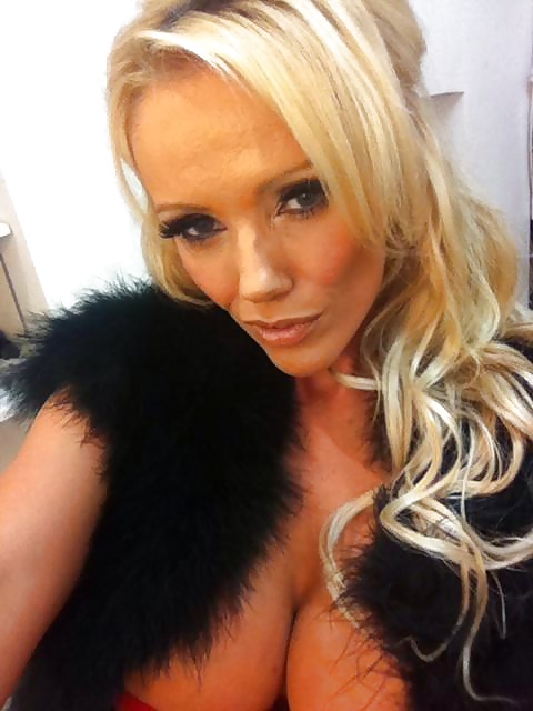 Lucy Zara Self-Shot #33506609