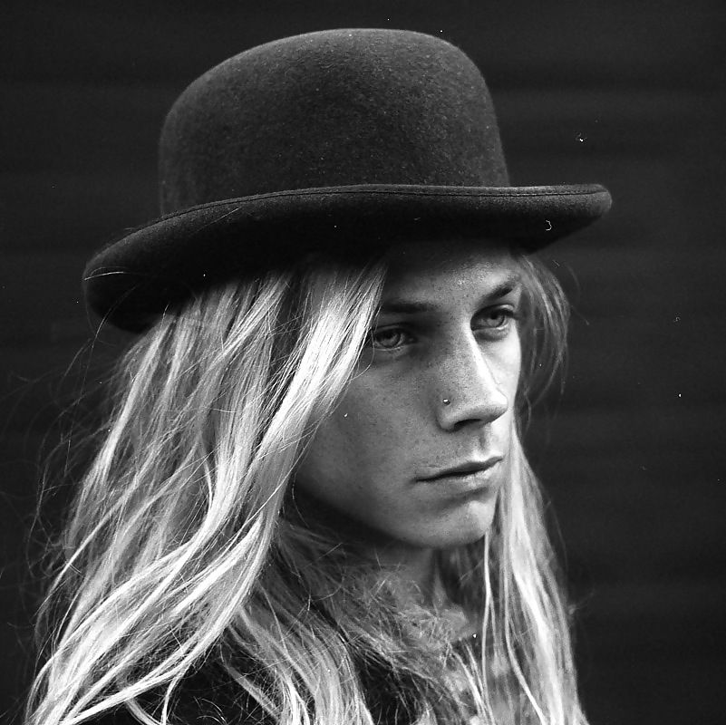 Simba .... Wunderschöne Modell #35676481