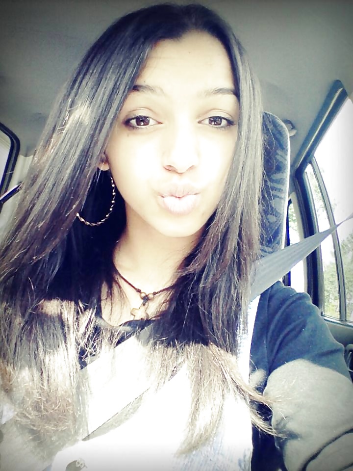 Putas gitanas, besando los labios 2.
 #32203157