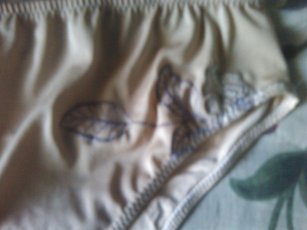 LOS PANTYS DE MI SUEGRA #24535482