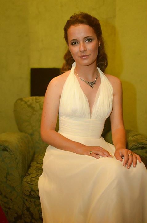 Ver a través de los pezones en las putas jóvenes comentario pls
 #23003211