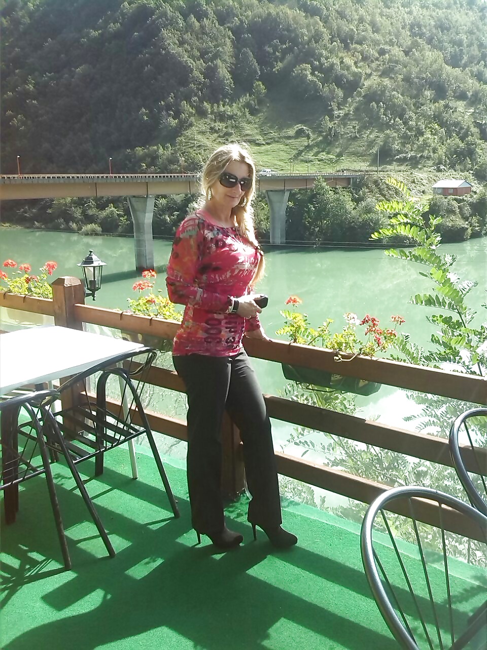 熟女 1--。
 #29786342