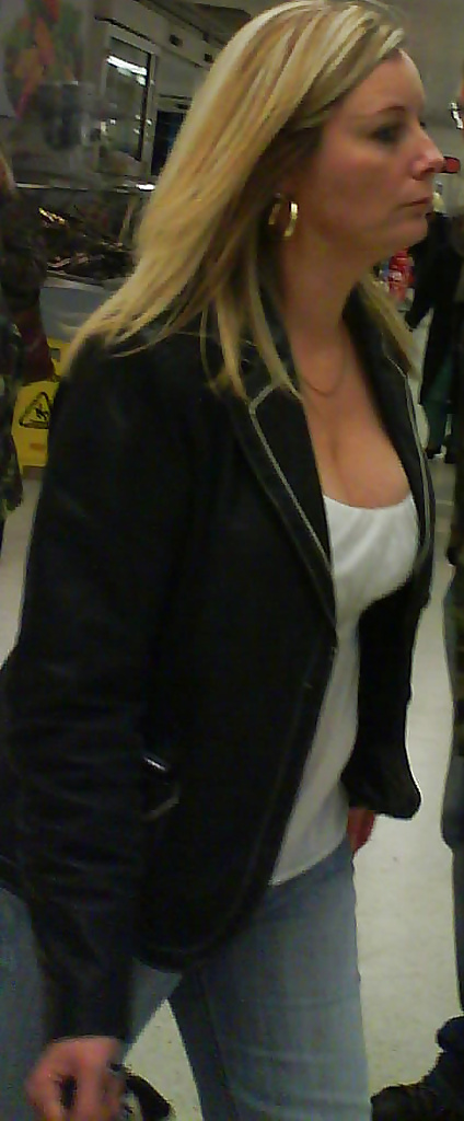 Candid Cleavage Mom Shopping #28707692