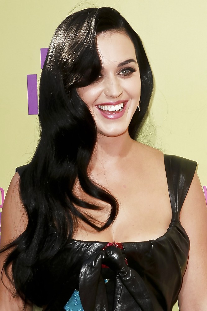 Katy Perry #24413303