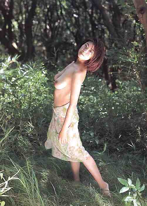 AV Idol Inoue Naoko Scans #37155510