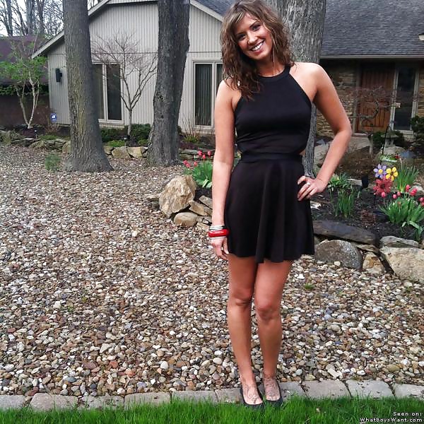 Hotties en vestidos 8
 #41095372