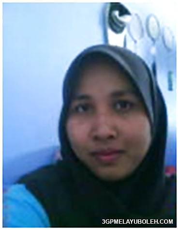 Makcik tudung #24292375