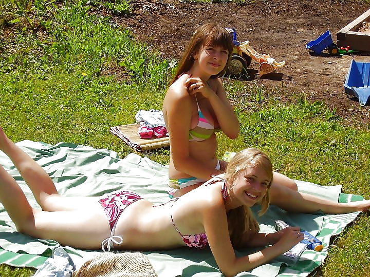 Facebooks babes
 #40207284