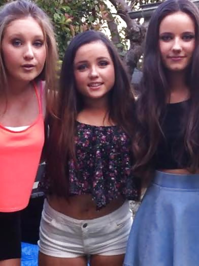 Facebooks babes
 #40207393