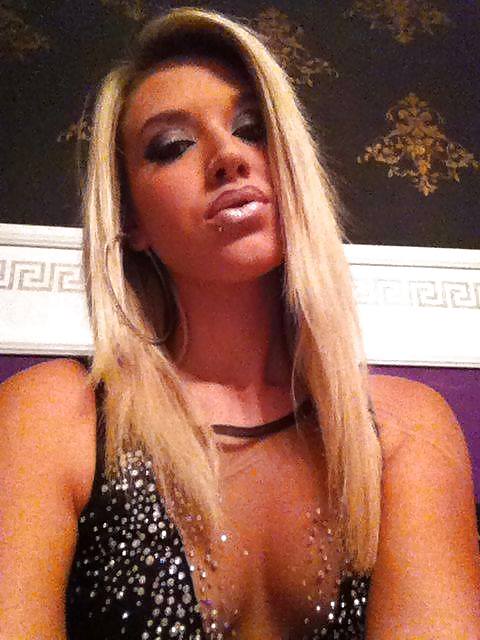 Make-up Make-up # 2 #24220547