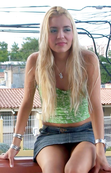 Al azar upskirt 3
 #40227642