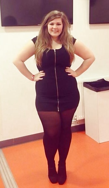 Self shot - Swedish Blogger - Beautiful Curvy #41134402