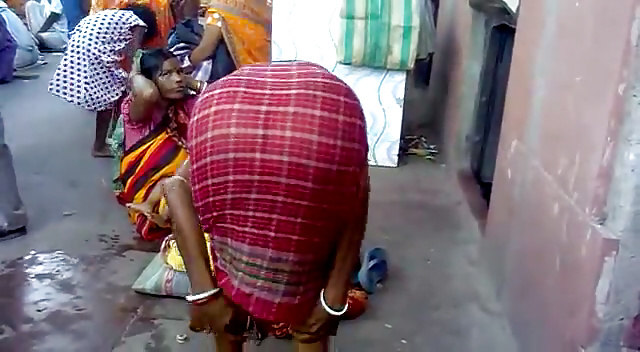 Half Naked Indian Aunty Bending Over #27791159