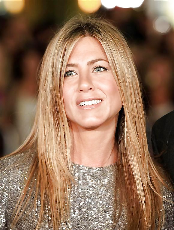 Jennifer aniston
 #30530686