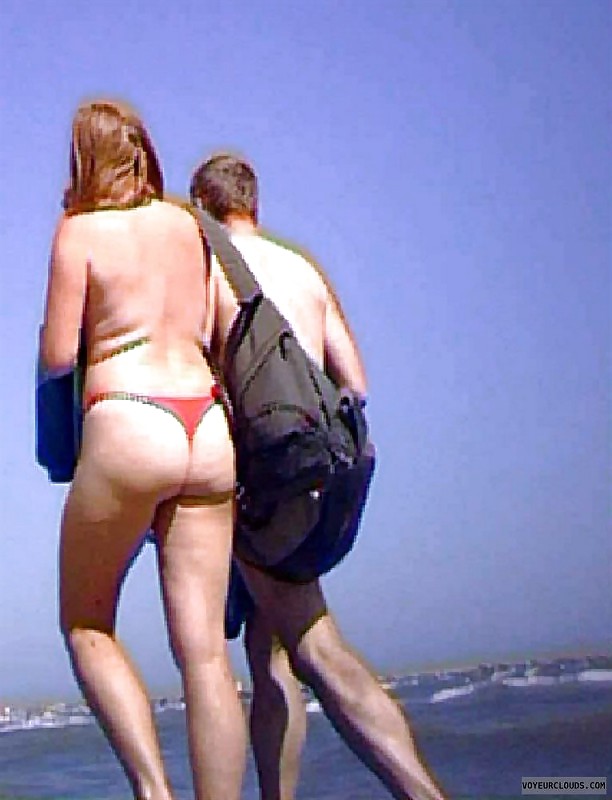 Se tiró a los vagabundos una moneda de diez centavos en su mejor momento 
 #36806055