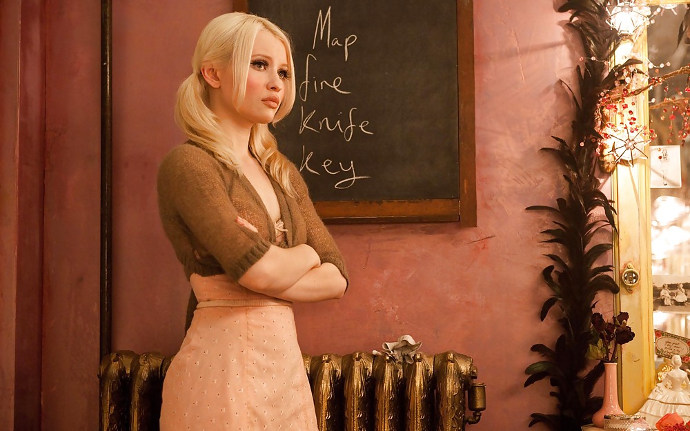 Emily browning
 #23673817