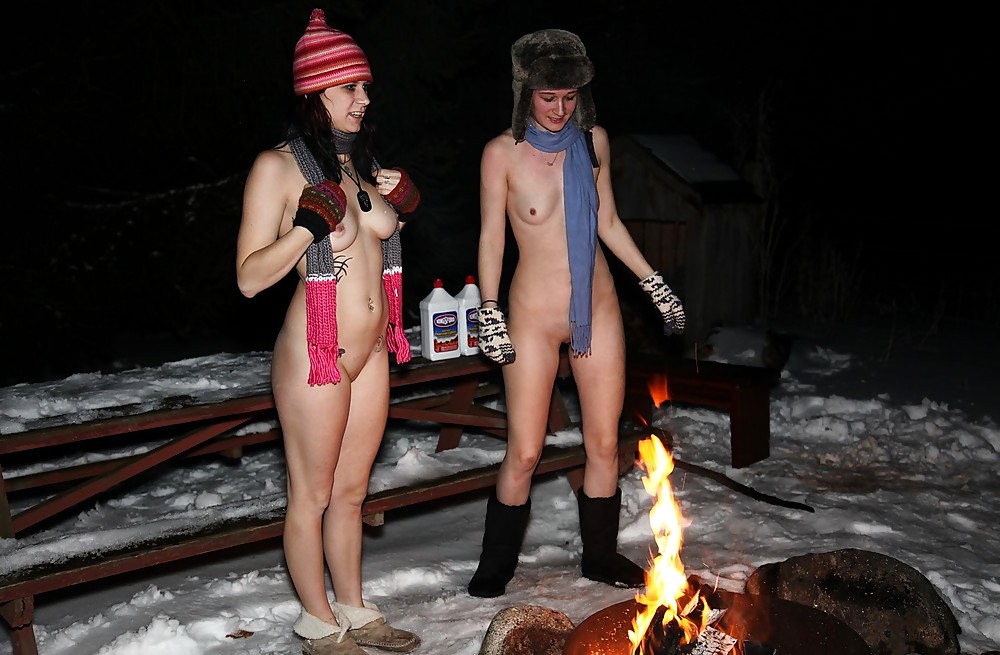 Nudismus In Den Schnee Und Kälte #36277144
