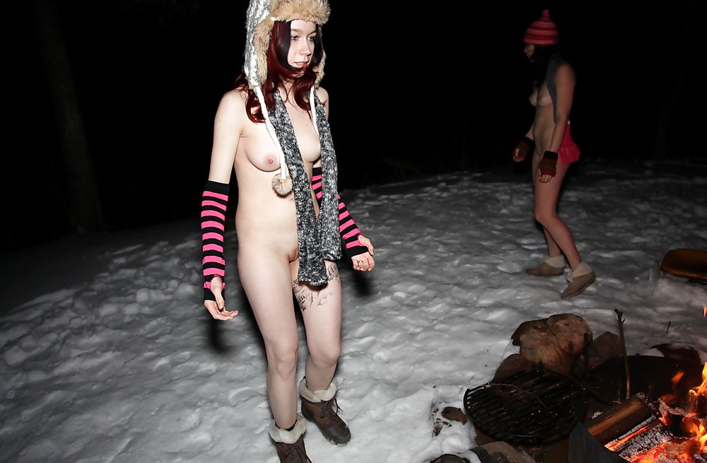 Nudismus In Den Schnee Und Kälte #36277171