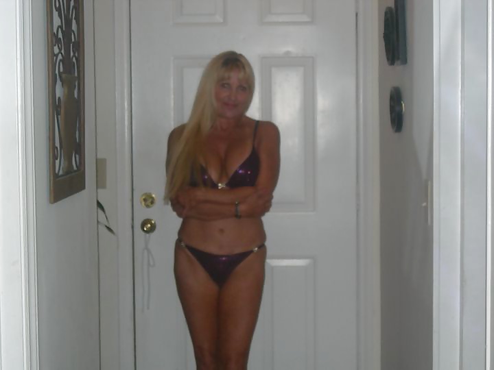 Mary currin
 #33506975