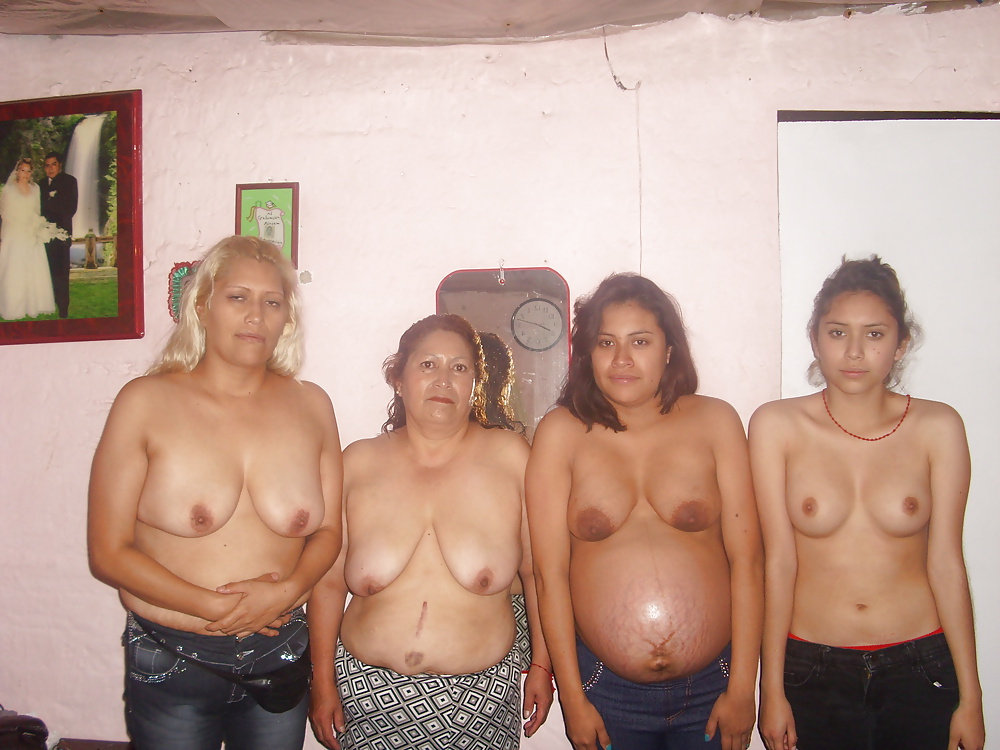 Karla e lei ( karla y su familia )
 #24669741