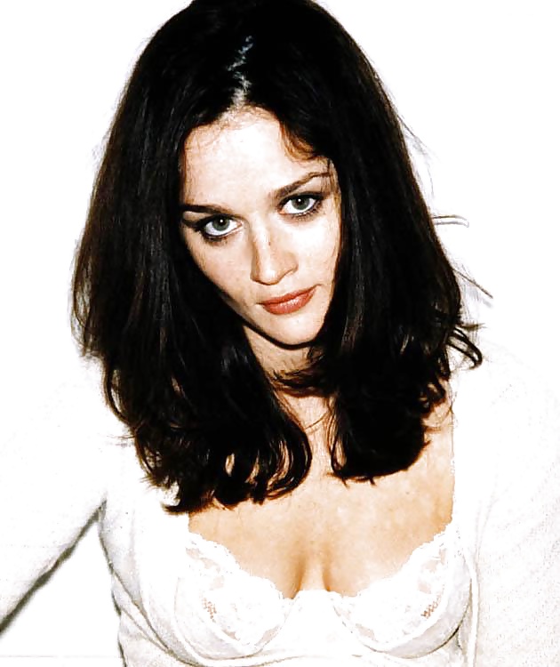 Robin Tunney #26799782