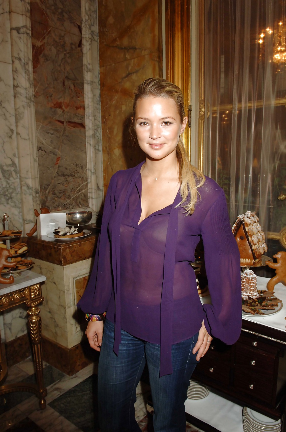 Virginie efira
 #41106727