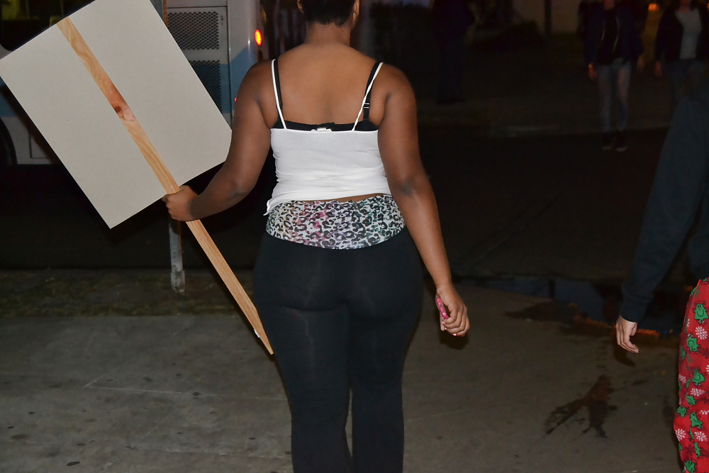 Random big ebony street asses(hidden cam) #31333548