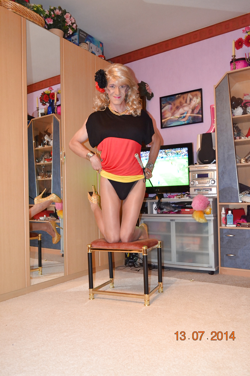 Lady chanthal wm 2014 
 #29909596