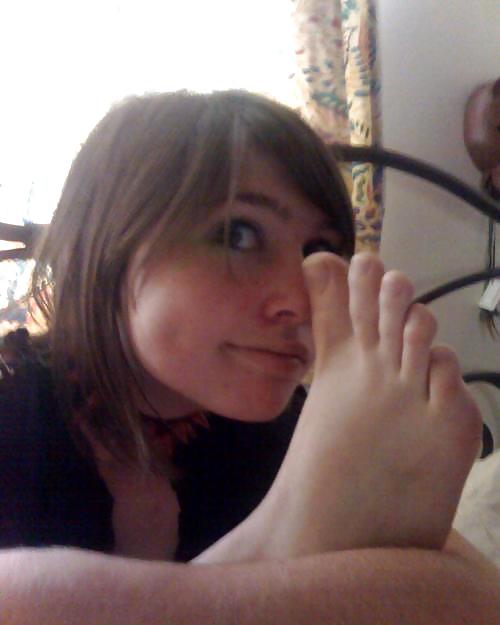 Random Feets #35652022