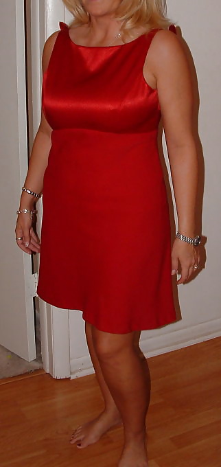 Rotes Kleid #28439311