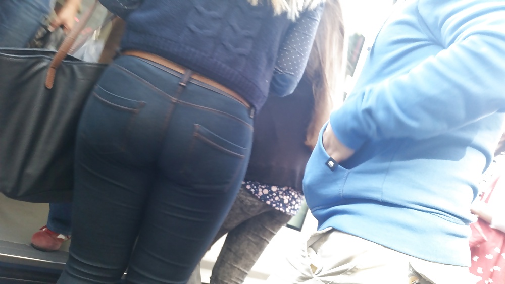 Bel culo grasso in jeans - da summoner
 #32304759