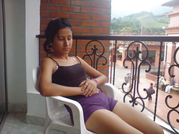 Lesbianas de medellin
 #32206115