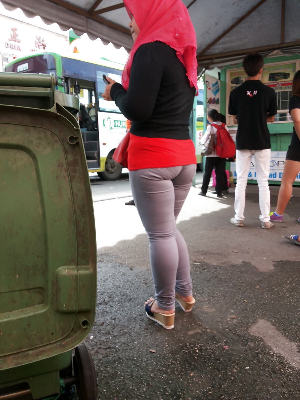 Malay- candid tudung hijab bubble butt #39013231
