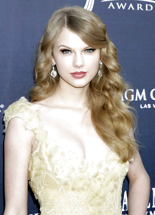 Taylor swift
 #25161975