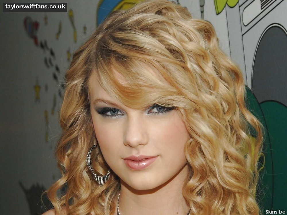 Taylor swift
 #25162013