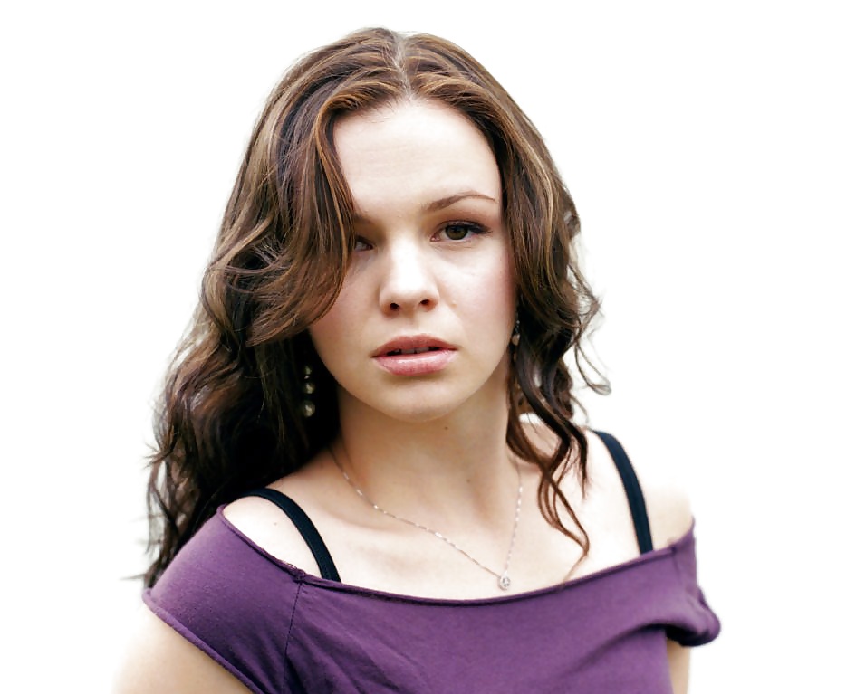 Amber Tamblyn vs. Cobie Smulders #34709778