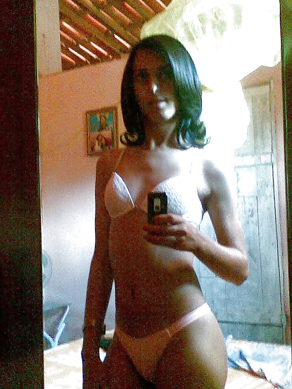 Brazilian Jeune Transexuelle Kayara Kelly (non-nu) #27609137