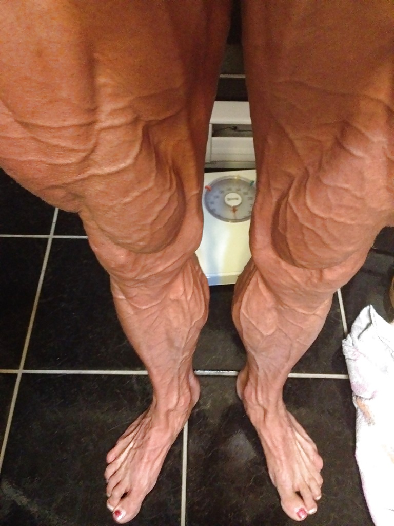 Veiny Muskulösen Weibliche Beine #30912534