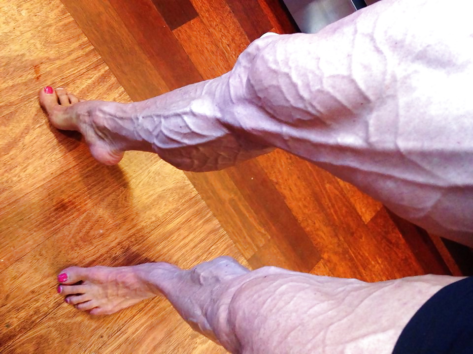 Veiny Muskulösen Weibliche Beine #30912539