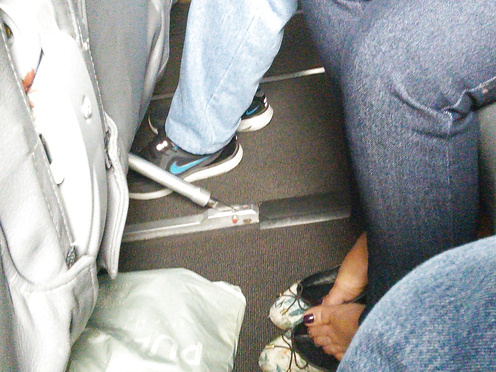 Pieds Par Avion #28899909