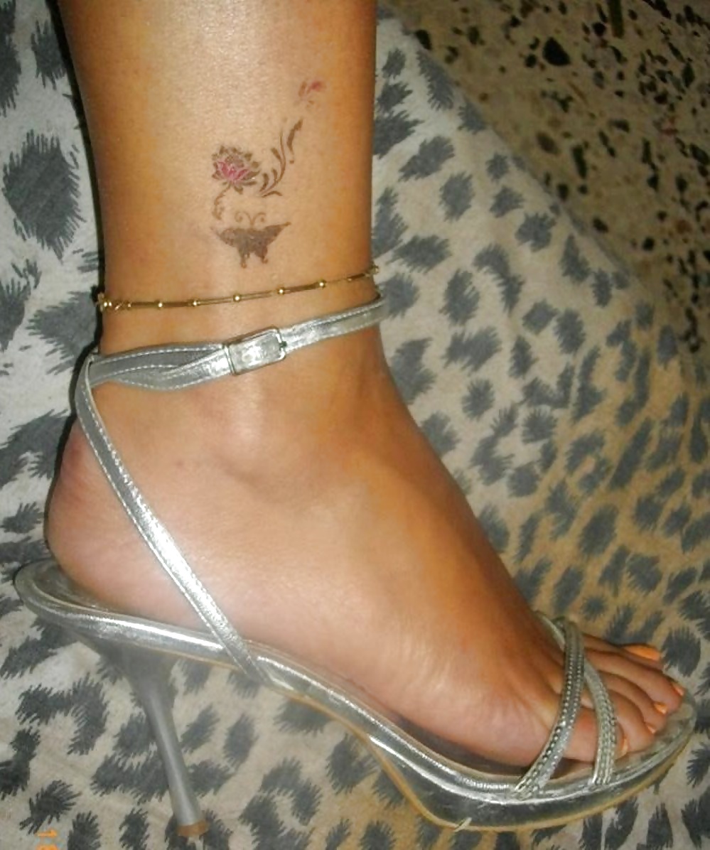 Roula Sexy Füße #40665688