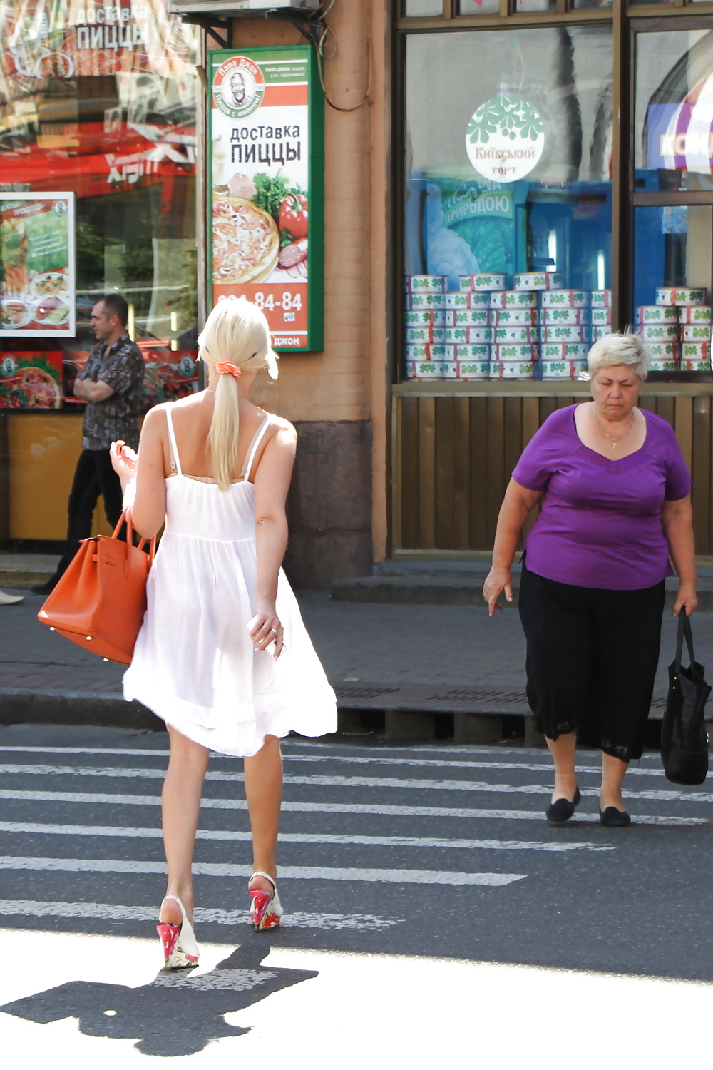 Código de vestimenta para la ciudad
 #27554103